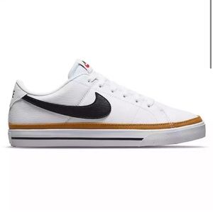 Women’s Nike Court Legacy